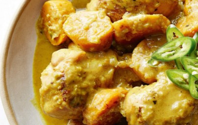 LCHF piletina s curry-em i pireom od cvjetače LCHF piletina s curry-em i pireom od cvjetače